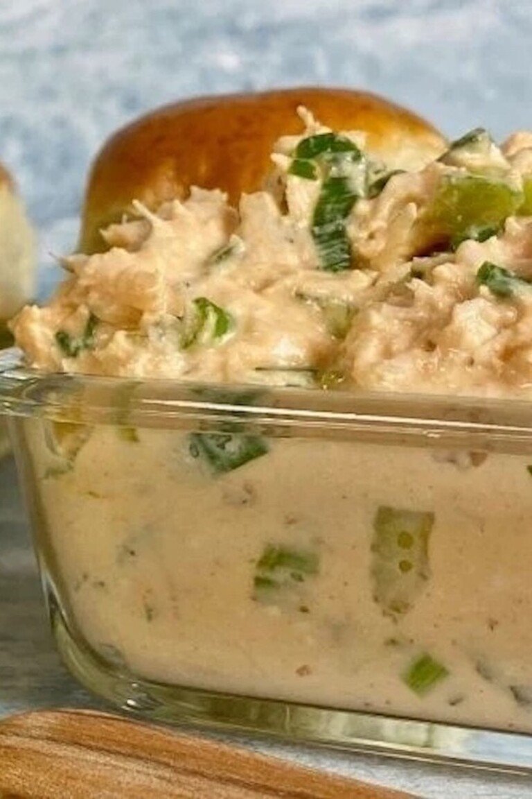 close up view of the completed buffalo chicken salad